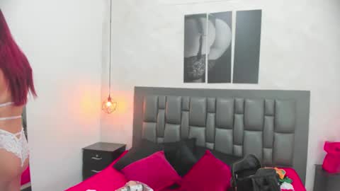 Dakota  online show from 09-15-25, 12:27