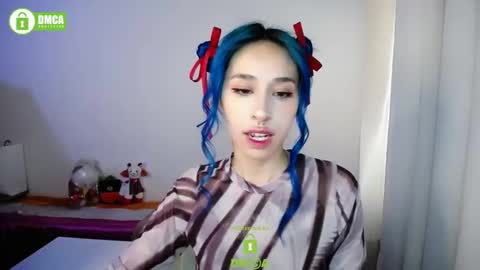 Snapshot of dakota_senju chatting on 12-19-25, 01:51 Maca online show from 12-19-25, 01:51