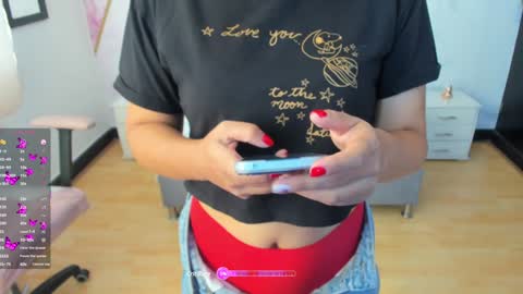 Snapshot of dalas_sr chatting on 01-18-25, 12:04 Liz online show from 01-18-25, 12:04