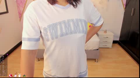 Snapshot of dalas_sr chatting on 01-29-25, 12:24 Liz online show from 01-29-25, 12:24