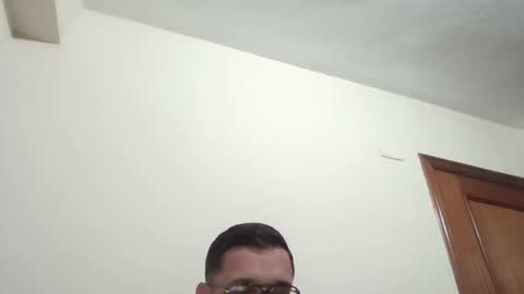 Snapshot of dale_guaya chatting on 02-15-26, 07:43 dale_guaya online show from 02-15-26, 07:43