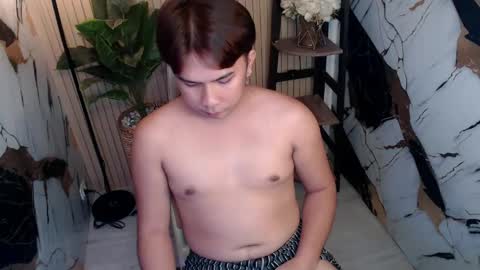 Snapshot of dale_xox23 chatting on 05-20-26, 05:24 Dale online show from 05-20-26, 05:24