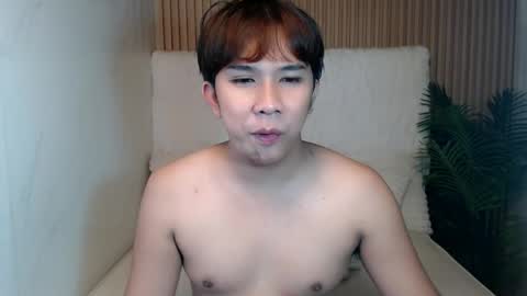 Snapshot of dale_xox23 chatting on 05-25-26, 01:00 Dale online show from 05-25-26, 01:00