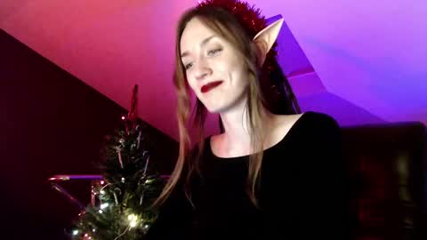 Dalia  online show from 12-24-24, 02:22