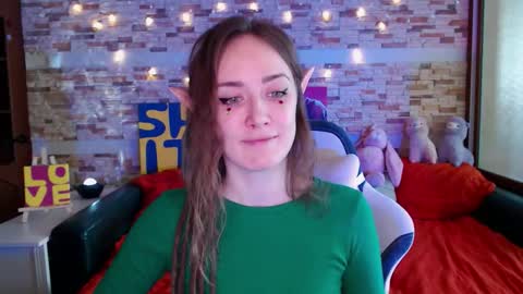 Snapshot of dalia_peach chatting on 12-23-25, 10:13 Dalia online show from 12-23-25, 10:13