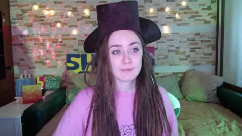 Snapshot of dalia_peach chatting on 01-15-26, 10:20 Dalia online show from 01-15-26, 10:20