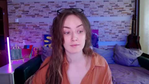 Snapshot of dalia_peach chatting on 02-24-26, 10:35 Dalia online show from 02-24-26, 10:35