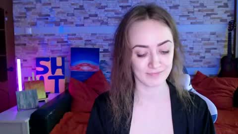 Snapshot of dalia_peachy chatting on 07-19-26, 10:19 Dalia online show from 07-19-26, 10:19