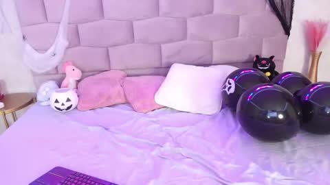 Dalia bondage online show from 10-25-25, 05:51