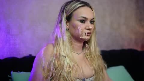 Snapshot of daliamissy chatting on 03-23-26, 08:35 Dalia online show from 03-23-26, 08:35