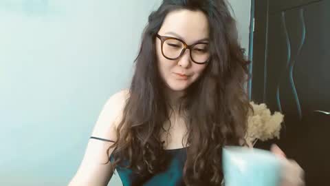 Snapshot of dalidayes chatting on 12-21-24, 06:52 Dali online show from 12-21-24, 06:52