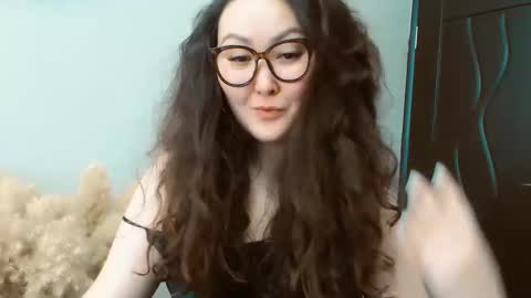 Snapshot of dalidayes chatting on 01-17-25, 05:53 Dali online show from 01-17-25, 05:53