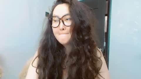 Snapshot of dalidayes chatting on 07-12-26, 07:10 Dali online show from 07-12-26, 07:10