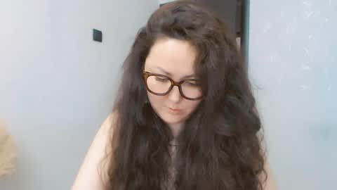 Snapshot of dalidayes chatting on 07-29-26, 06:22 Dali online show from 07-29-26, 06:22