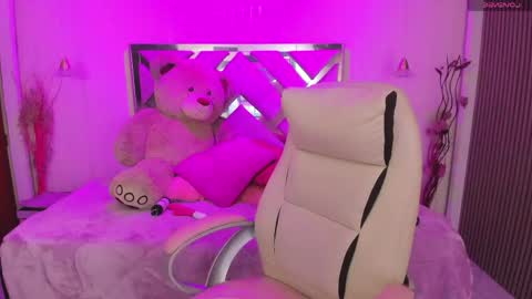 Daliia    online show from 05-30-26, 03:53