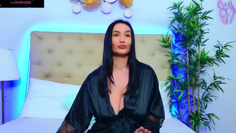 daliyaa_ online show from 10-27-25, 12:53