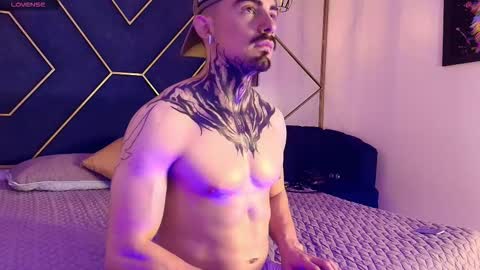 Dallas whitee online show from 03-11-26, 07:53