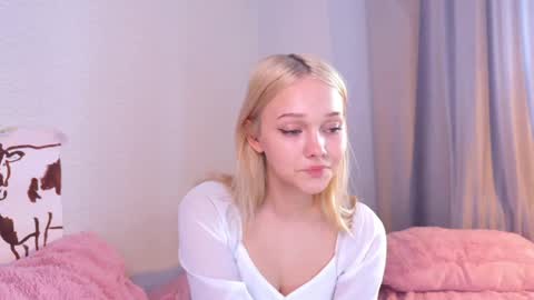 Call me Soffi online show from 06-02-26, 04:31