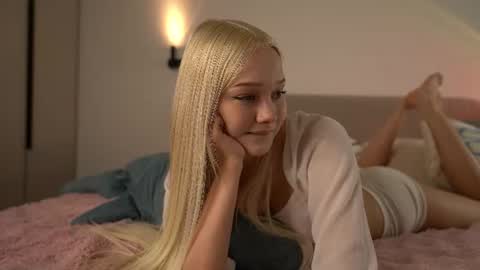 Call me Soffi online show from 07-31-26, 04:17