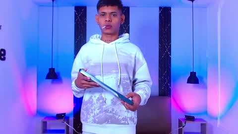 Snapshot of damar_felipe chatting on 09-17-25, 04:25 damar_felipe online show from 09-17-25, 04:25