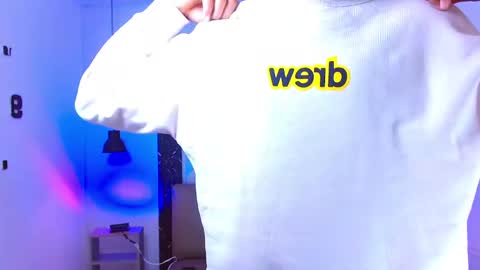 Snapshot of damar_felipe chatting on 09-24-25, 04:16 damar_felipe online show from 09-24-25, 04:16