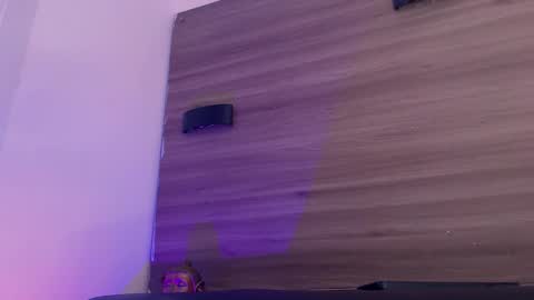         online show from 03-06-26, 05:37