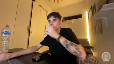 OnlyEry online show from 10-21-25, 06:08