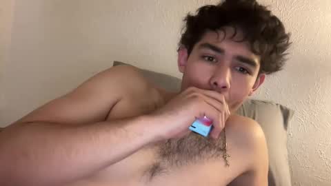 Snapshot of damiam_xj chatting on 01-17-26, 05:16 damiam xj online show from 01-17-26, 05:16