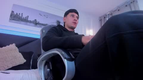 DAMIAN online show from 12-16-25, 12:32