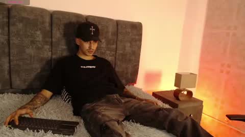 Snapshot of damian_acosta_ chatting on 07-08-26, 05:01 damian_acosta_ online show from 07-08-26, 05:01