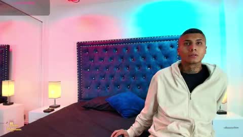 DAMIAN AND ROXANNE.  online show from 10-26-25, 12:33