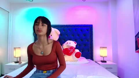 DAMIAN AND ROXANNE.  online show from 11-20-25, 12:49