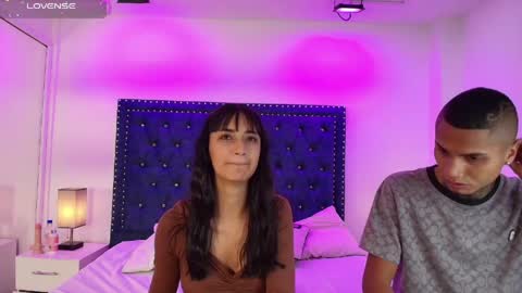 Snapshot of damian_and_roxanne chatting on 06-03-26, 12:52 DAMIAN AND ROXANNE. online show from 06-03-26, 12:52