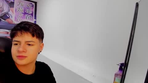 Damian Doll online show from 01-06-26, 03:54