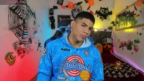 Damian online show from 10-20-25, 02:56