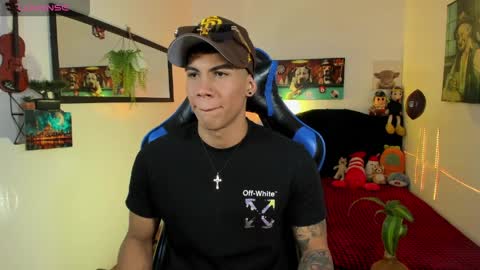 Damian online show from 04-11-26, 01:32