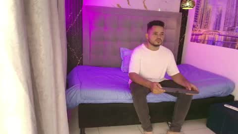 DAMIAN LUX online show from 05-12-26, 12:13