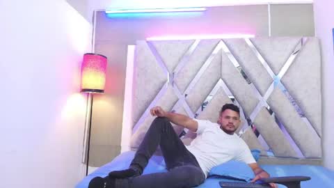 DAMIAN LUX online show from 05-24-26, 12:21