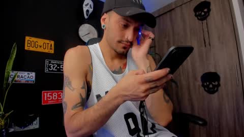 Daamiancox online show from 12-31-24, 06:02