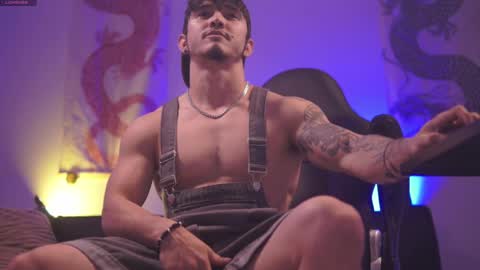 insta damn8   --------  online show from 03-08-25, 12:33