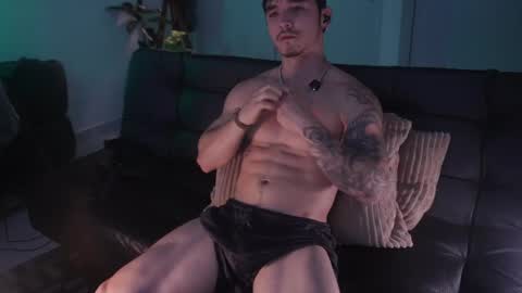 insta damn8   --------  online show from 12-21-25, 12:56