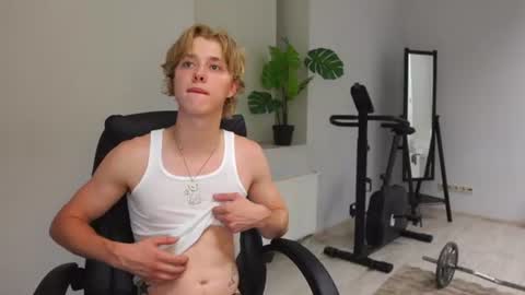 DAMIEN DALLAS online show from 07-28-26, 08:52