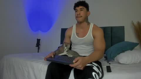 INSTAGRAM  DAMMIANMILLEROFICIAL online show from 10-31-25, 05:30