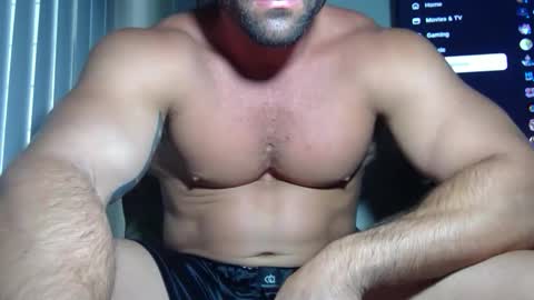 Snapshot of damnimhandsome25 chatting on 05-27-26, 09:12 Clyde online show from 05-27-26, 09:12