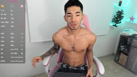 Snapshot of damon_333 chatting on 01-04-25, 11:06 Damon online show from 01-04-25, 11:06