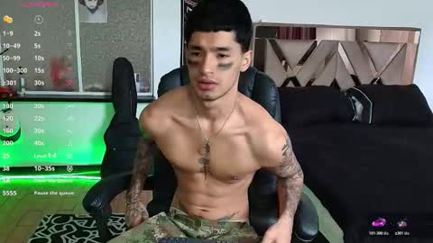 Snapshot of damon_333 chatting on 10-31-25, 05:25 Damon online show from 10-31-25, 05:25