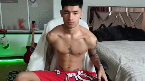 Snapshot of damon_333 chatting on 11-15-25, 05:31 Damon online show from 11-15-25, 05:31