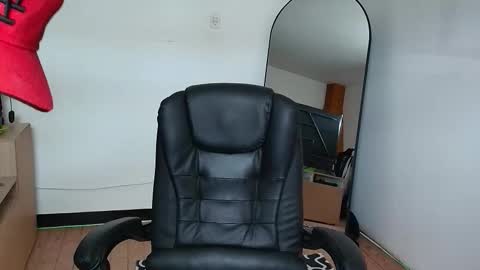 Snapshot of damon_333 chatting on 11-27-25, 06:54 Damon online show from 11-27-25, 06:54