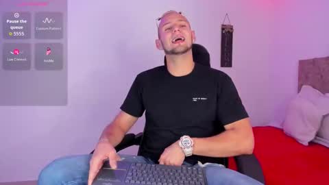 Snapshot of damon_baker0 chatting on 11-03-25, 01:12 Damon bakert online show from 11-03-25, 01:12