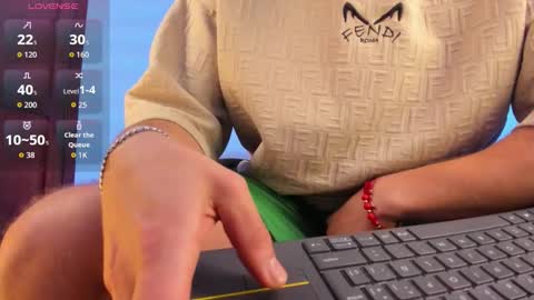 Snapshot of damon_baker0 chatting on 01-18-26, 01:59 Damon bakert online show from 01-18-26, 01:59